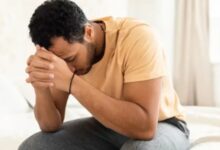 وقتی خورشید در وجودت غروب میکند؛ راهنمای گام به گام برای رهایی از تاریکی افسردگی و طوفان اضطراب افسردگی و اضطراب